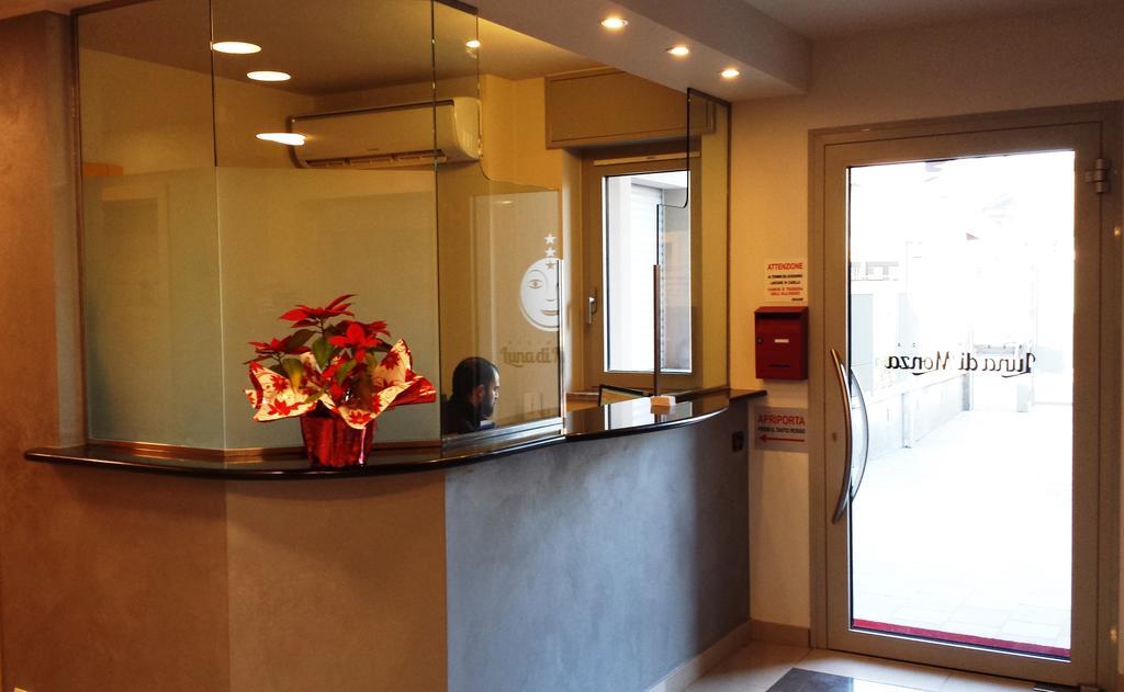 Residence Luna Di مونزا المظهر الخارجي الصورة